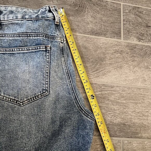Talbots Women’s High Waist Relaxed Straight Leg Jeans Size 6 Light Wash 90s - Picture 7 of 8